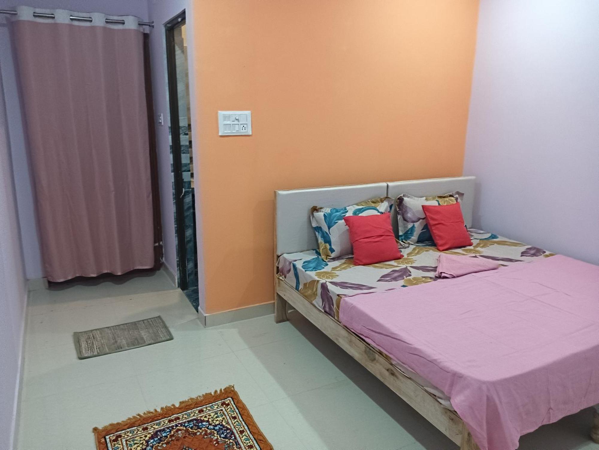 Kedar Guest House Ayodhya Экстерьер фото